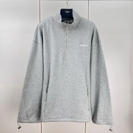 ミュウミュウ パーカー