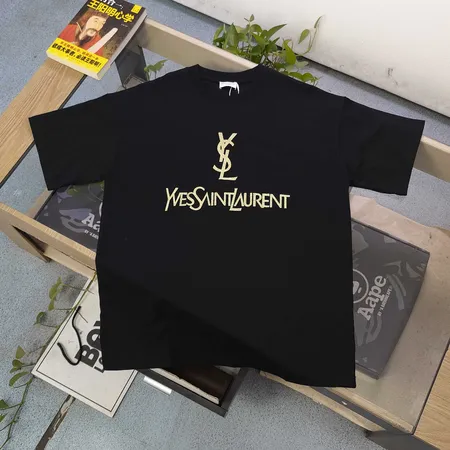 イブサンローラン Tシャツ