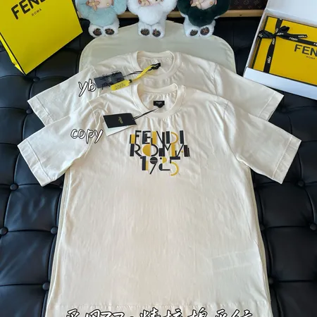 フェンディ Tシャツ
