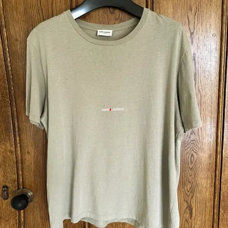 イブサンローラン Tシャツ