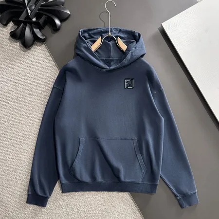 フェンディ パーカー