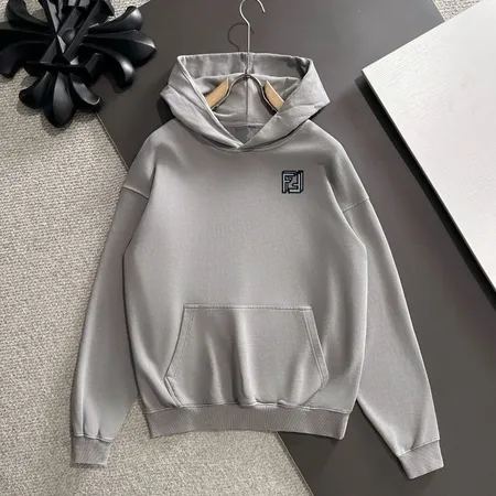 フェンディ パーカー