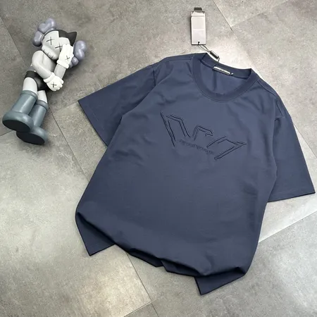 アルマーニ Tシャツ