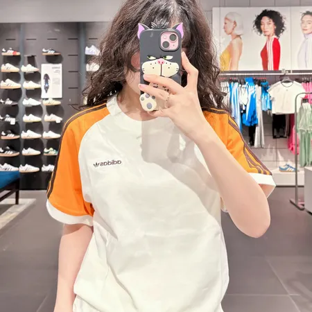 アディダス Tシャツ