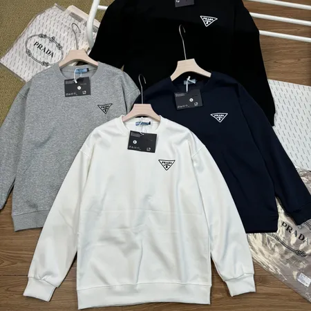 プラダ パーカー