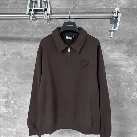 プラダ パーカー