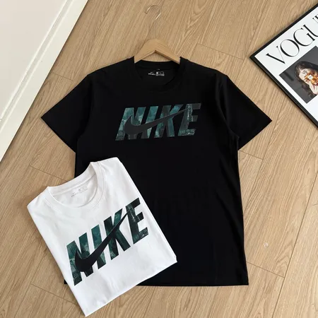 ナイキ Tシャツ