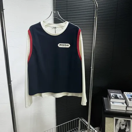 ミュウミュウ Tシャツ