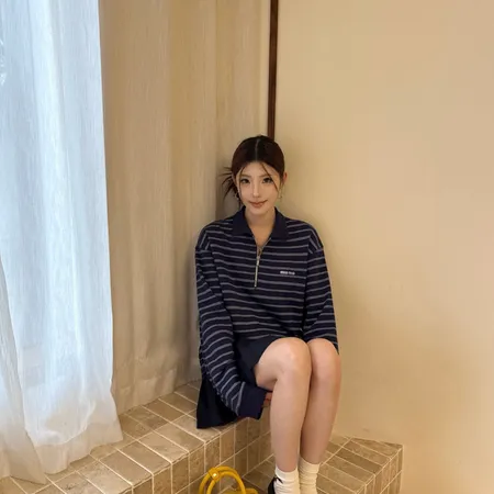 ミュウミュウ パーカー