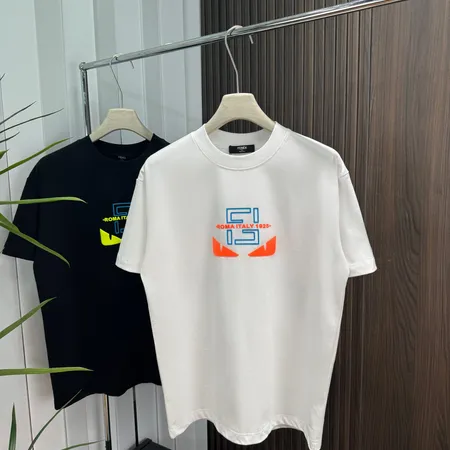 フェンディ Tシャツ