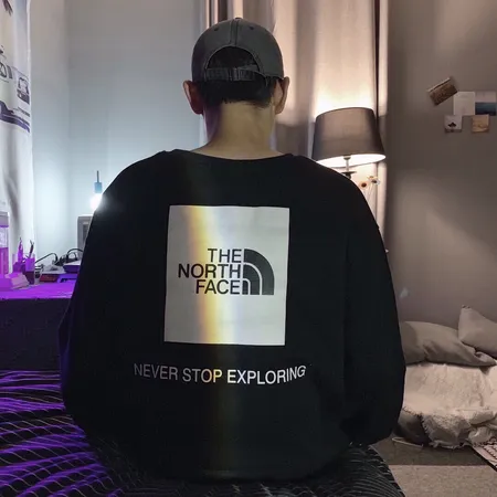 ノースフェイス パーカー