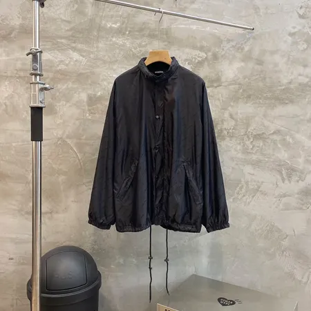 バレンシアガ ジャケット