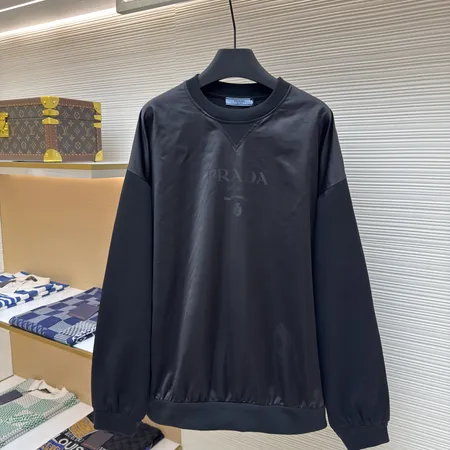 プラダ パーカー