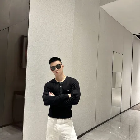 セリーヌ Tシャツ