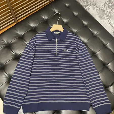 ミュウミュウ パーカー