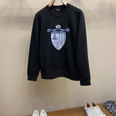 フェンディ パーカー