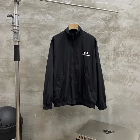 バレンシアガ ジャケット