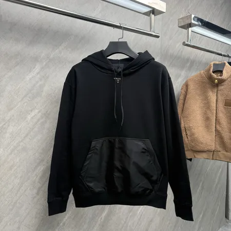 プラダ パーカー