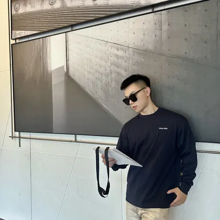 ミュウミュウ Tシャツ