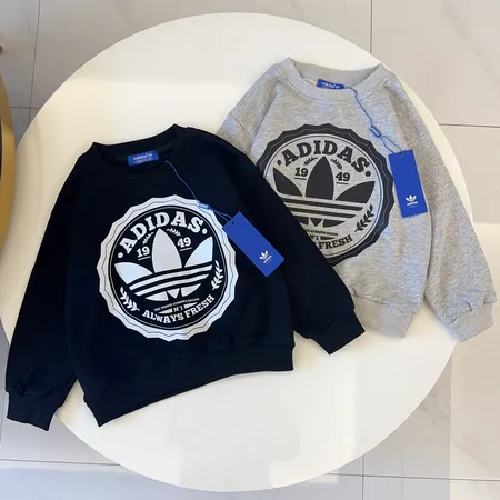 アディダス パーカー