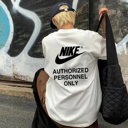 ナイキ Tシャツ