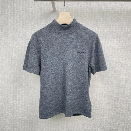 ミュウミュウ Tシャツ