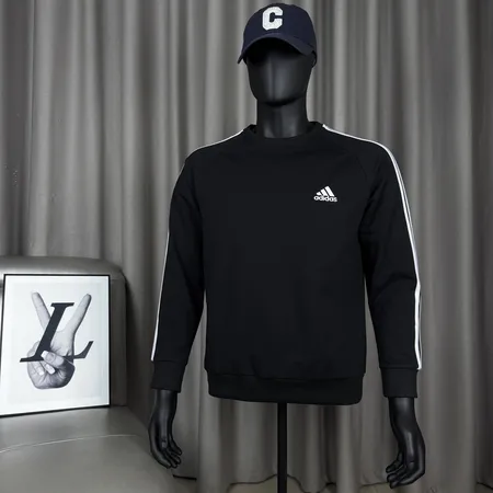 アディダス Tシャツ