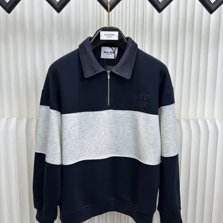 ミュウミュウ パーカー