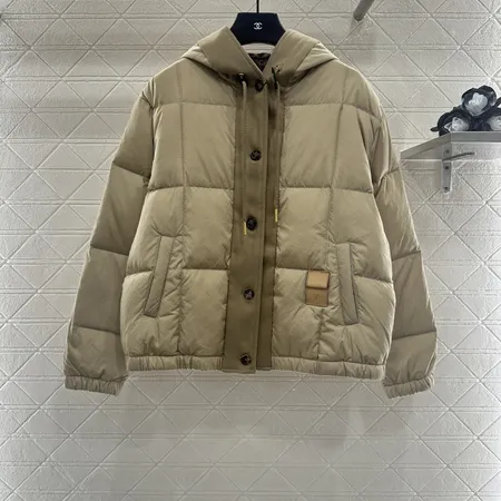 ルイヴィトン ダウンジャケット