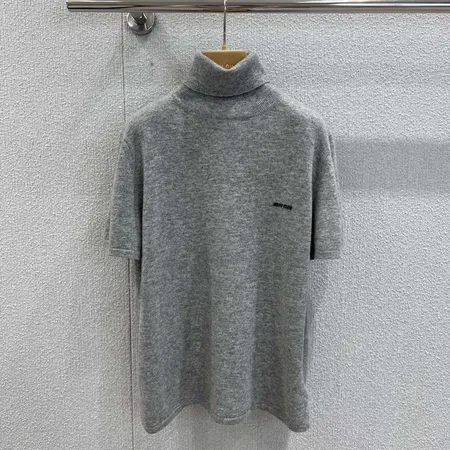 ミュウミュウ Tシャツ