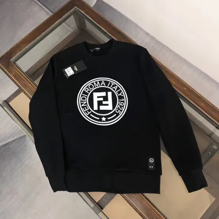 フェンディ パーカー