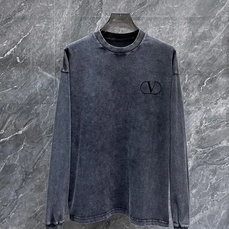 ヴァレンティノ Tシャツ