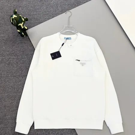 プラダ パーカー