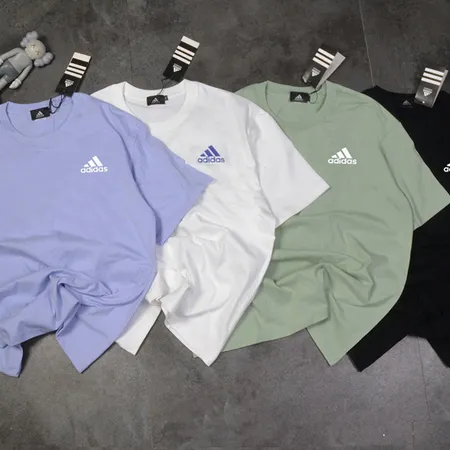 アディダス Tシャツ