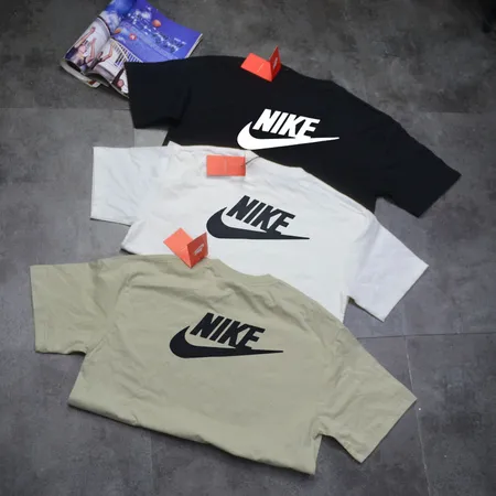 ナイキ Tシャツ