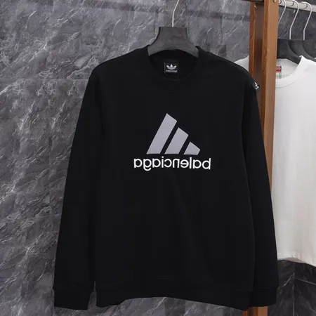 アディダス パーカー