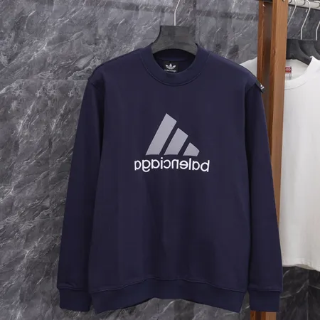 アディダス パーカー