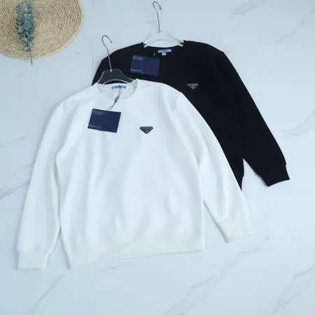 プラダ パーカー