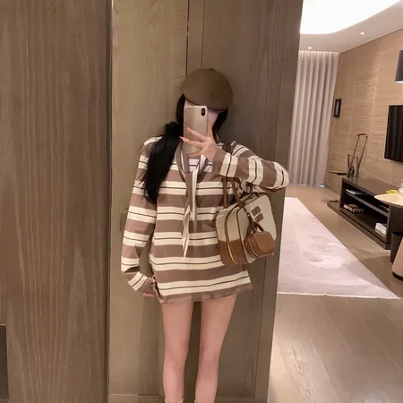 ミュウミュウ Tシャツ