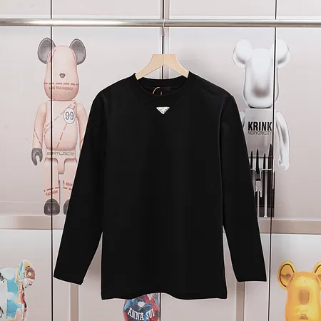 プラダ Tシャツ