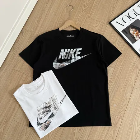 ナイキ Tシャツ