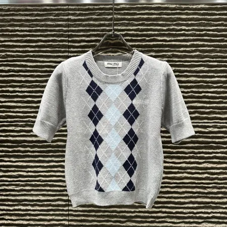 ミュウミュウ Tシャツ