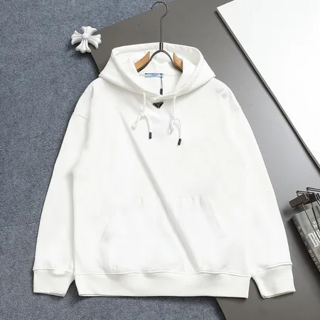 プラダ パーカー