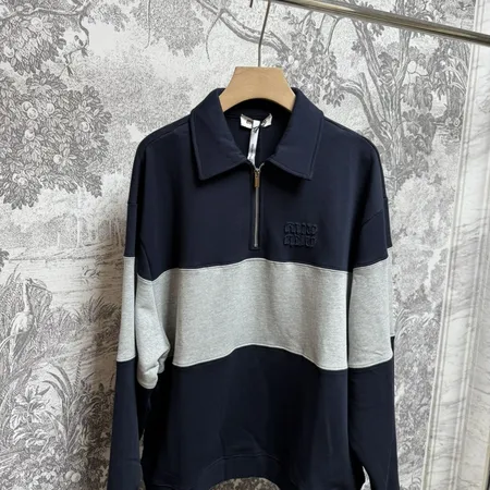 ミュウミュウ パーカー