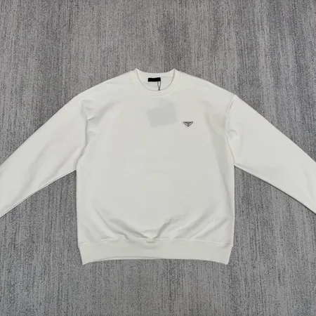 プラダ パーカー