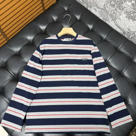 ミュウミュウ パーカー