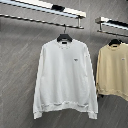 プラダ パーカー