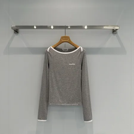 ミュウミュウ Tシャツ