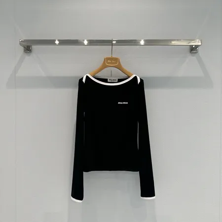 ミュウミュウ Tシャツ