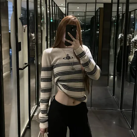 ヴィヴィアン・ウエストウッド Tシャツ